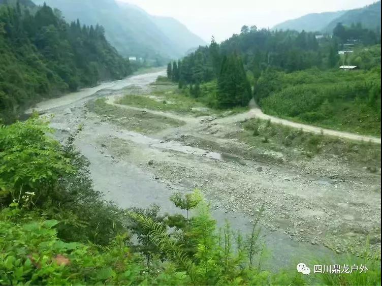 3.30(周六)彭州龙门山徒步挖野菜活动1.jpg
